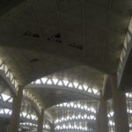 Interior do Terminal 3 do Aeroporto Internacional King Khalid em Riade, em outubro de 2008