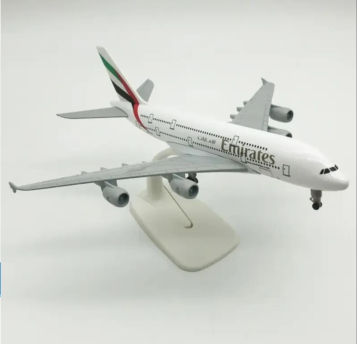 Airbus A380 Emirates — miniatura